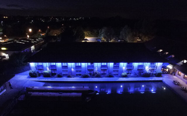 Peartree Lodge Waterside