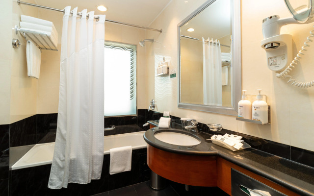 Holiday Inn Kuwait by IHG