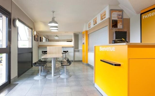 hotelF1 Savigny Villemoisson