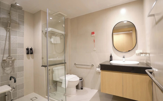 The Kite Hotel Bangsaen by Koko