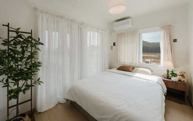 Yeongheungdo Stay Noc Pool Villa