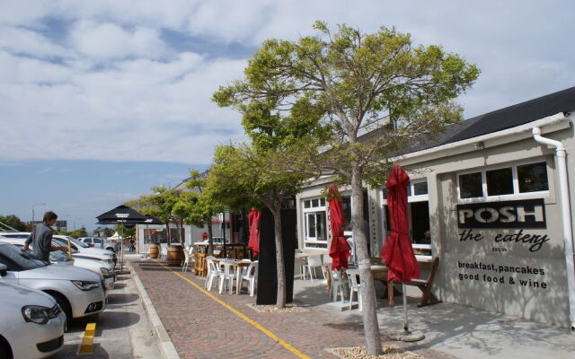 The Vic Port Elizabeth Hotel
