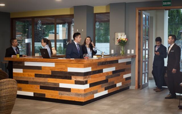 Ilalo Garden Hotel & Restaurant