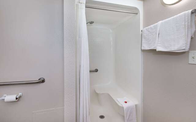 Days Inn by Wyndham Knoxville North