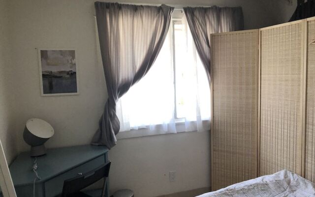 Cute Housing Glendale California