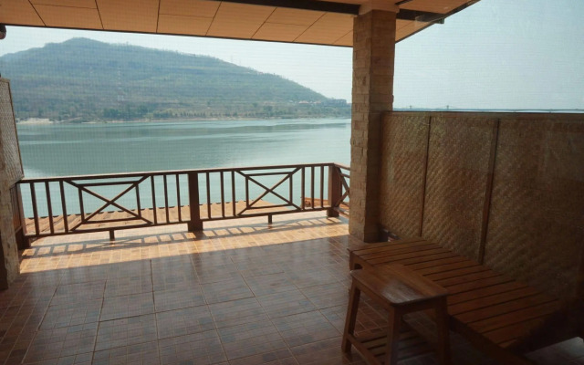Mekong Paradise Resort
