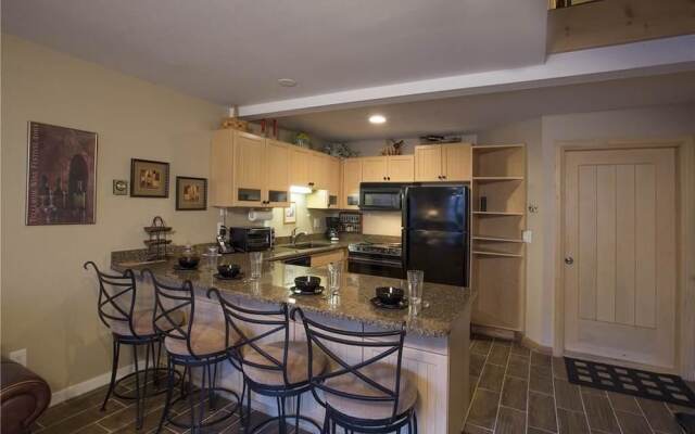Columbia Place Condominium