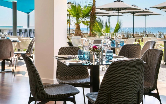 Mercure Larnaca Beach Resort