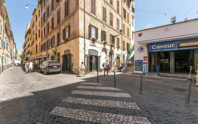 Monti  Apartments