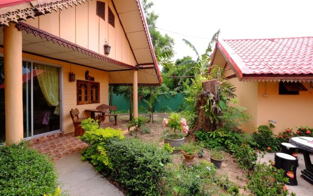 Rotchana's Retreat Hotel on Mekong That Phanom