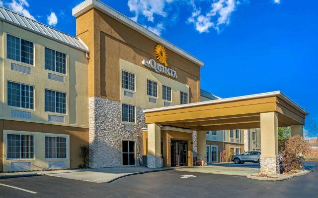 La Quinta Inn & Suites by Wyndham Knoxville North I-75
