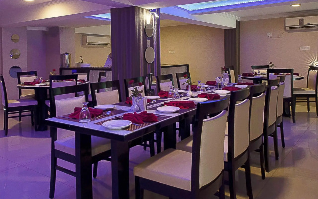 Hotel Pitrashish Premium