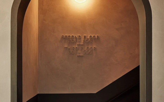 Archway Hotel & Residences