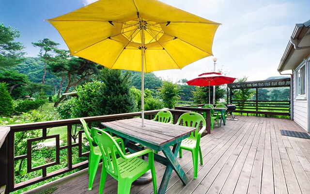 Yangpyeong Dandelion Pension