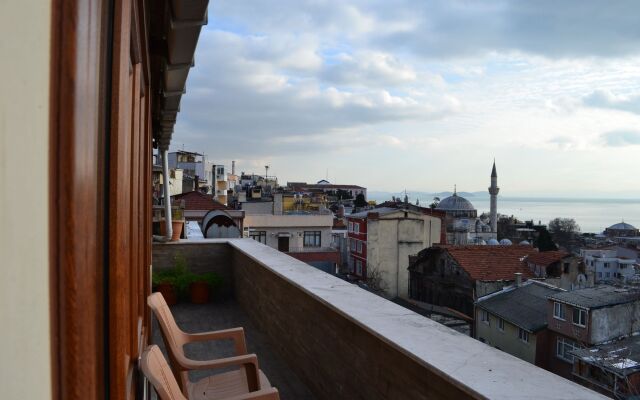 Seven Days Hotel
