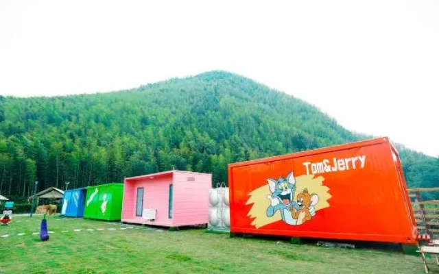 Jingxian Tudou Camping Hotel