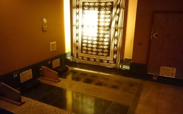 Hiroshima Capsule Hotel & Sauna New Japan EX - Caters to Men
