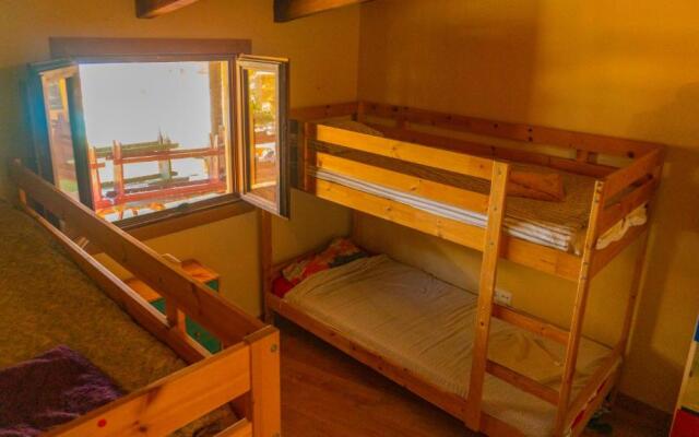 Twin Fin Surf Camp - Hostel