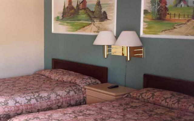 Townsman Motel