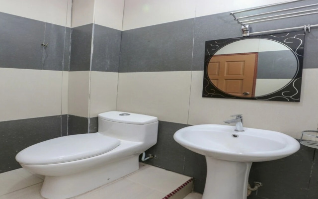 OYO 90441 Cz Traveler's Hotel