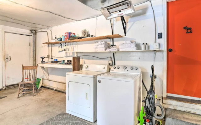 Anchorage Home, Minutes From Downtown!