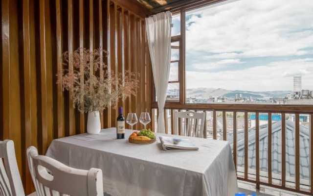 Zhencang Mian'er Inn (Dali Ancient City South Gate Branch) – Balcony – Dali
