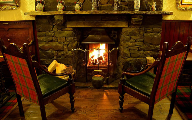 Crown Hotel