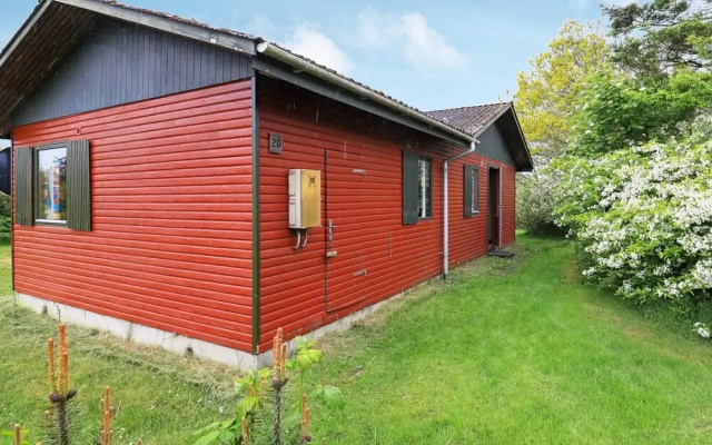 Seaside Holiday Home with Terrace near Limfjord