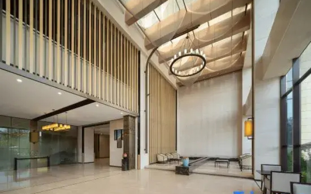 Fortune Sunshine Hotel