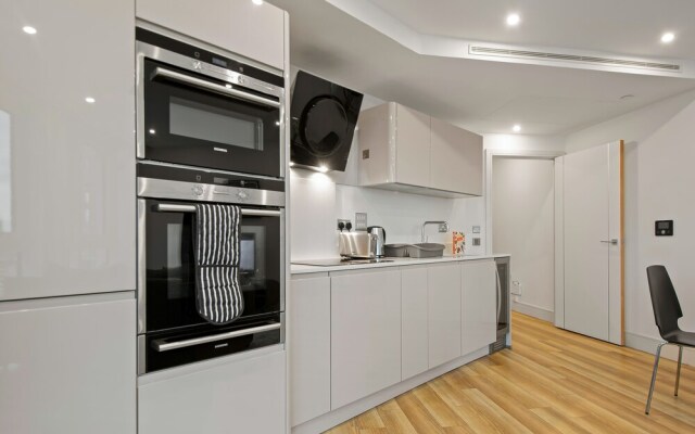 Altitude Point Serviced Apartments by TheSquare