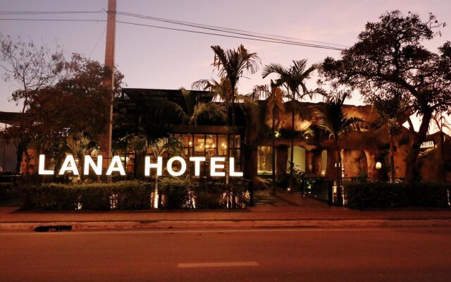 Lana Hotel