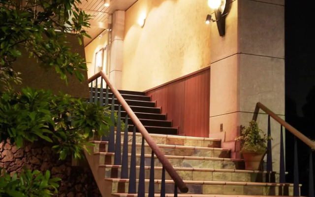Sunsky Hotel
