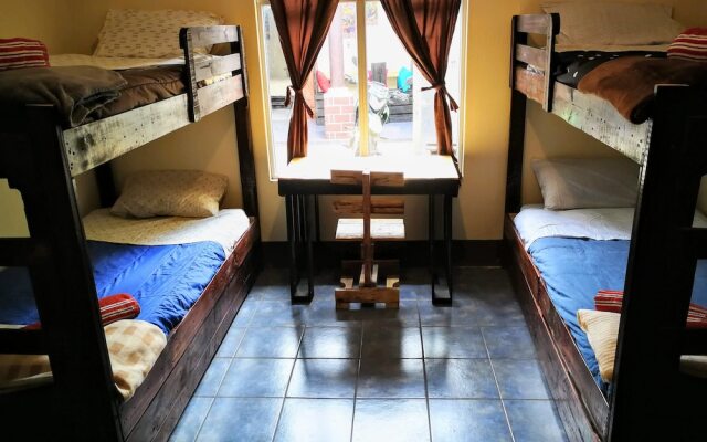 Casa I'X - Hostel