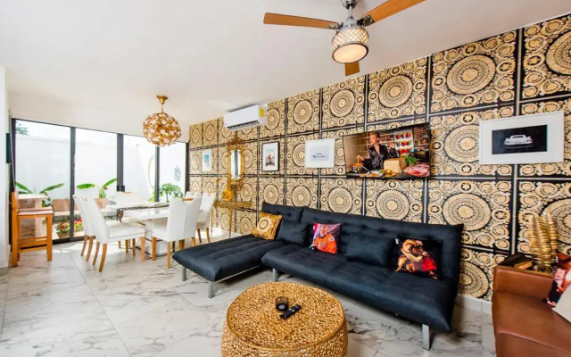 Charming & Comfortable House, 15 min to Downtown