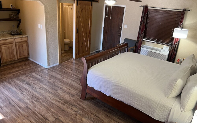 Antlers Inn