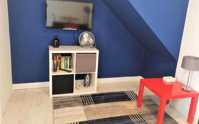 Swindon Old Town Studio - EnterCloud9SA
