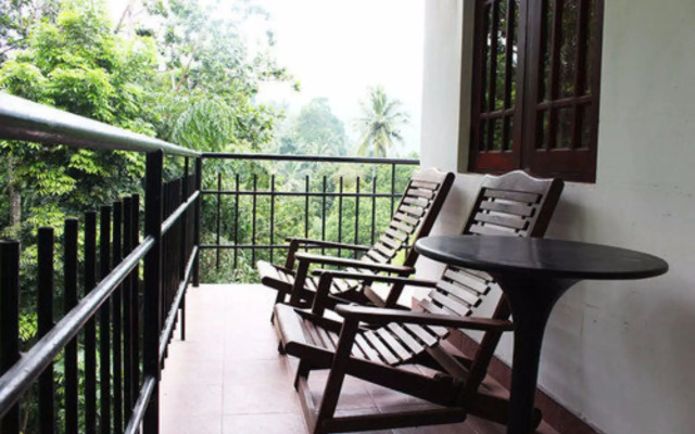 Oak Wood Inn Kandy