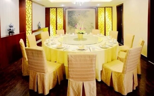 Meihua Business Hotel