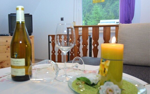 Modern Holiday Home in Güntersberge With Fish Pond