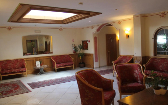 Hotel Canada