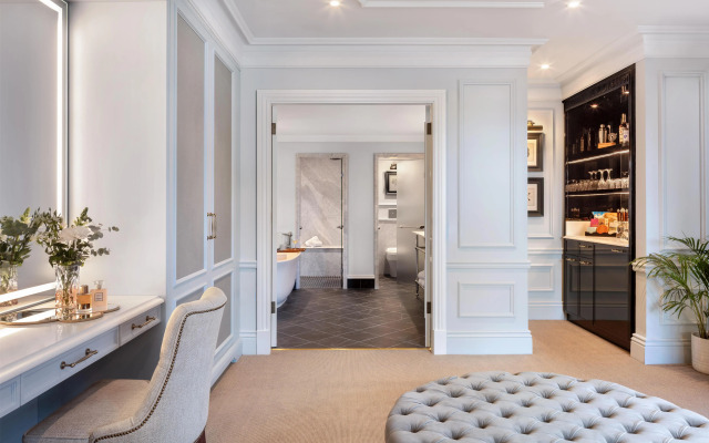 Hayfield Manor Hotel