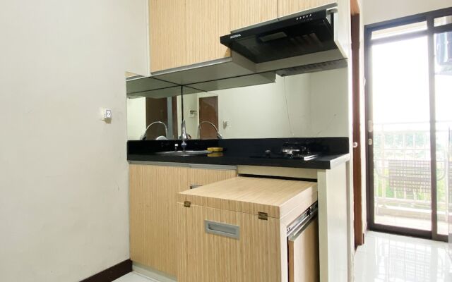 Basic 2BR At Lagoon Bekasi Town Square Apartment