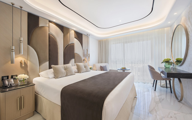 Adams Beach Hotel & Spa
