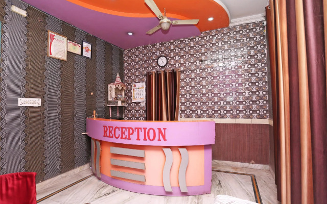 Oyo 15920 Hotel Classic