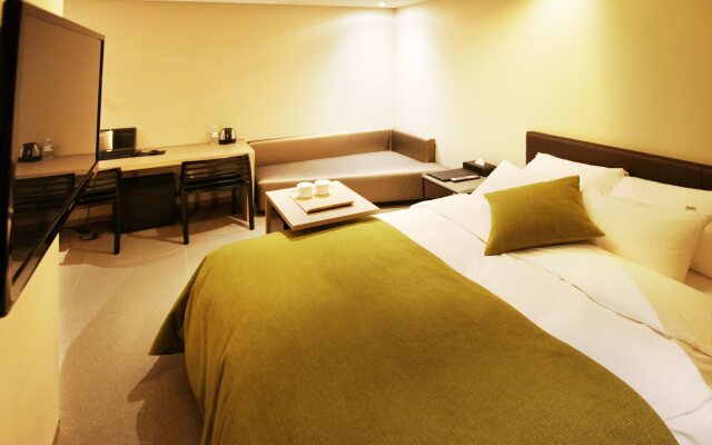 Vine Hotel
