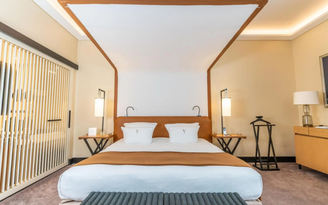 Five Seas by Inwood Hotels