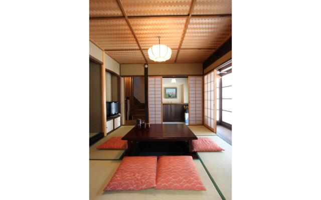 Gion Koyuan