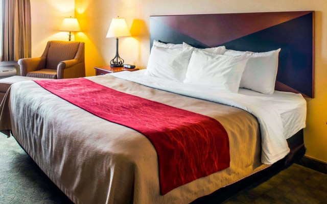 Comfort Inn & Suites Greenville I-70