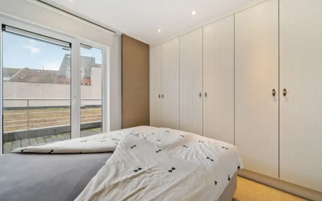 Luxury 4-bedroom Apartment With Large Terrace
