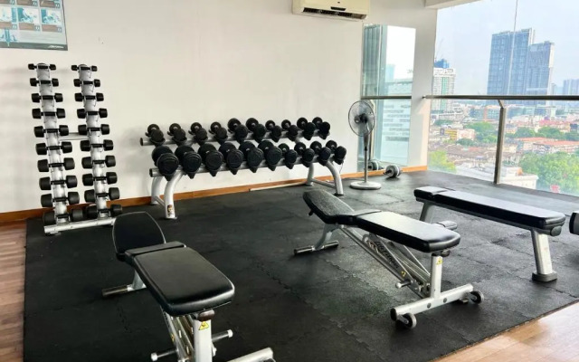 D'Majestic by Lush Living